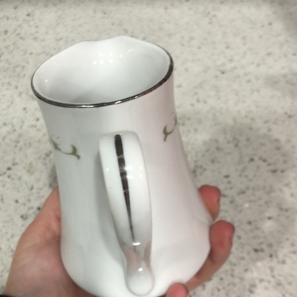 Sheffield Elegance Fine China Japan Creamer / Pitcher - Picture 8 of 11